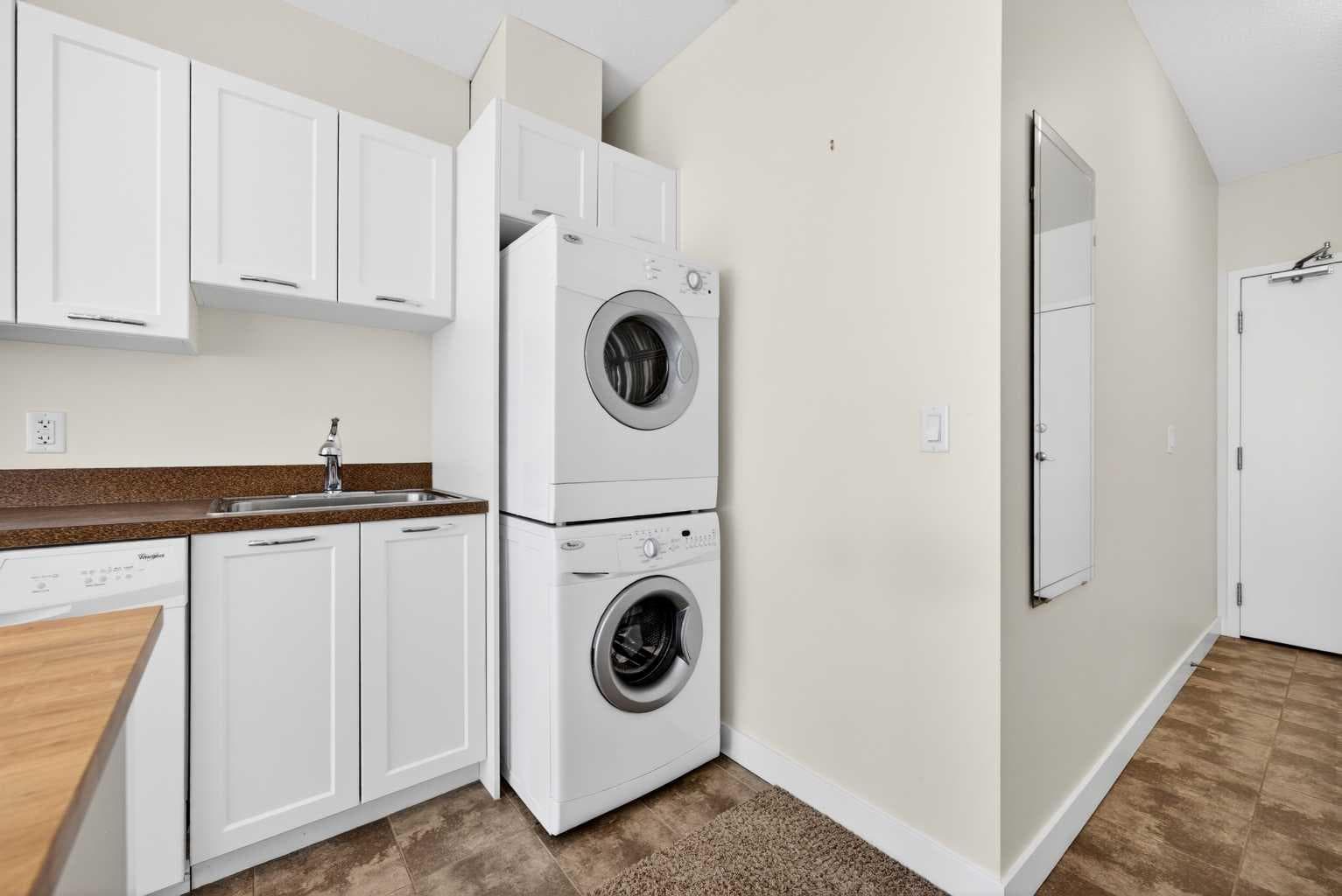 704, 3830 Brentwood Road NW
