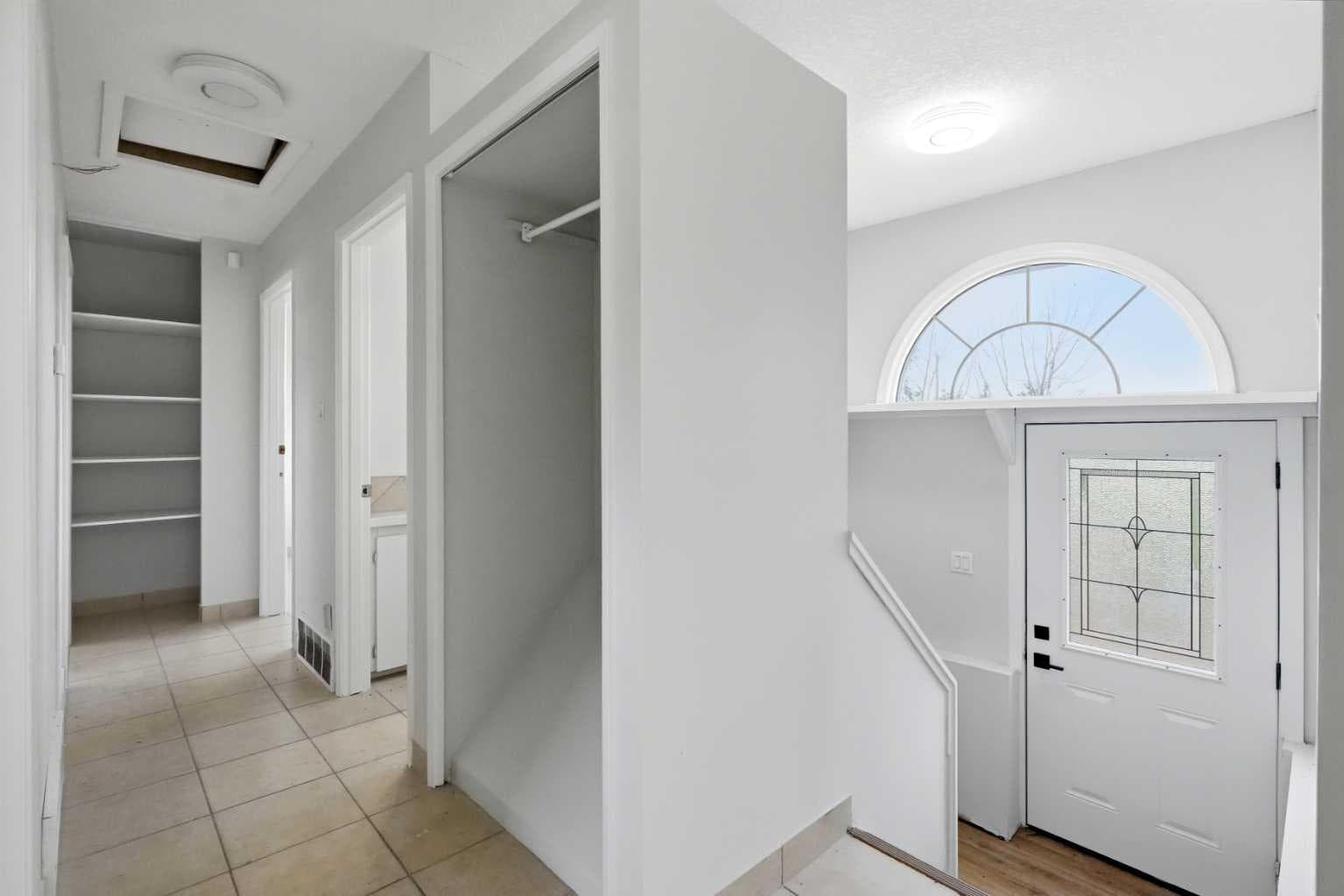 587 East Lakeview Road 
