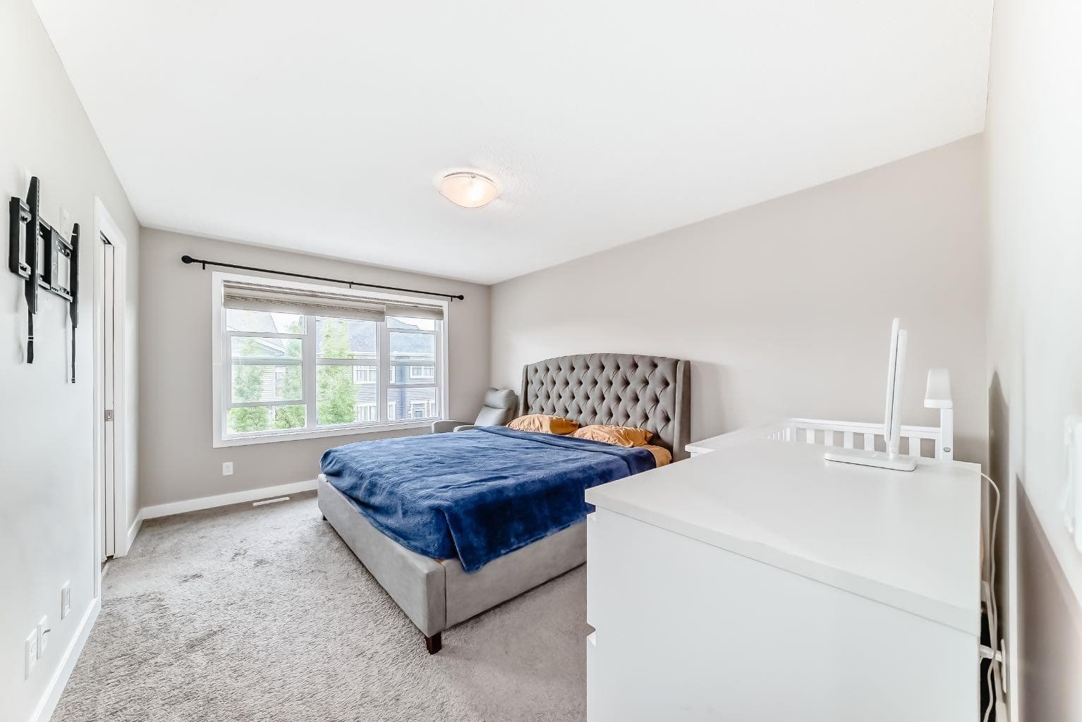 259 Kingfisher Crescent SE
