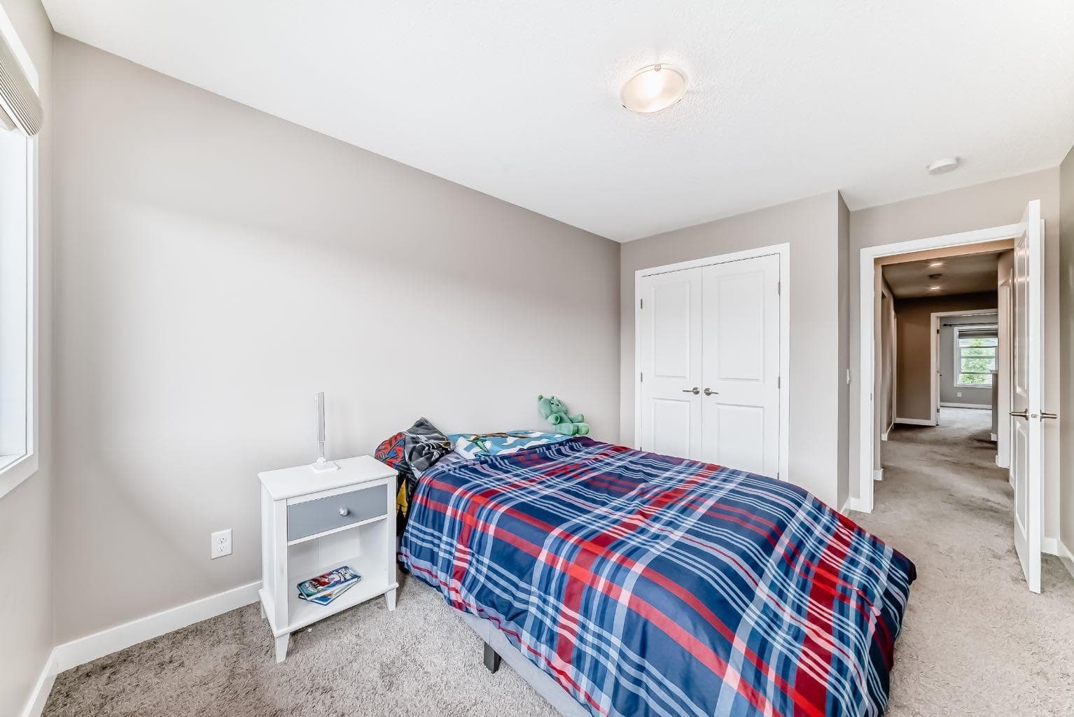 259 Kingfisher Crescent SE