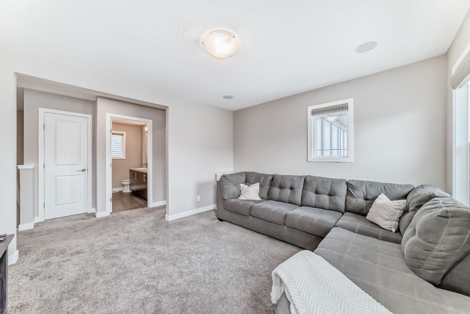 259 Kingfisher Crescent SE