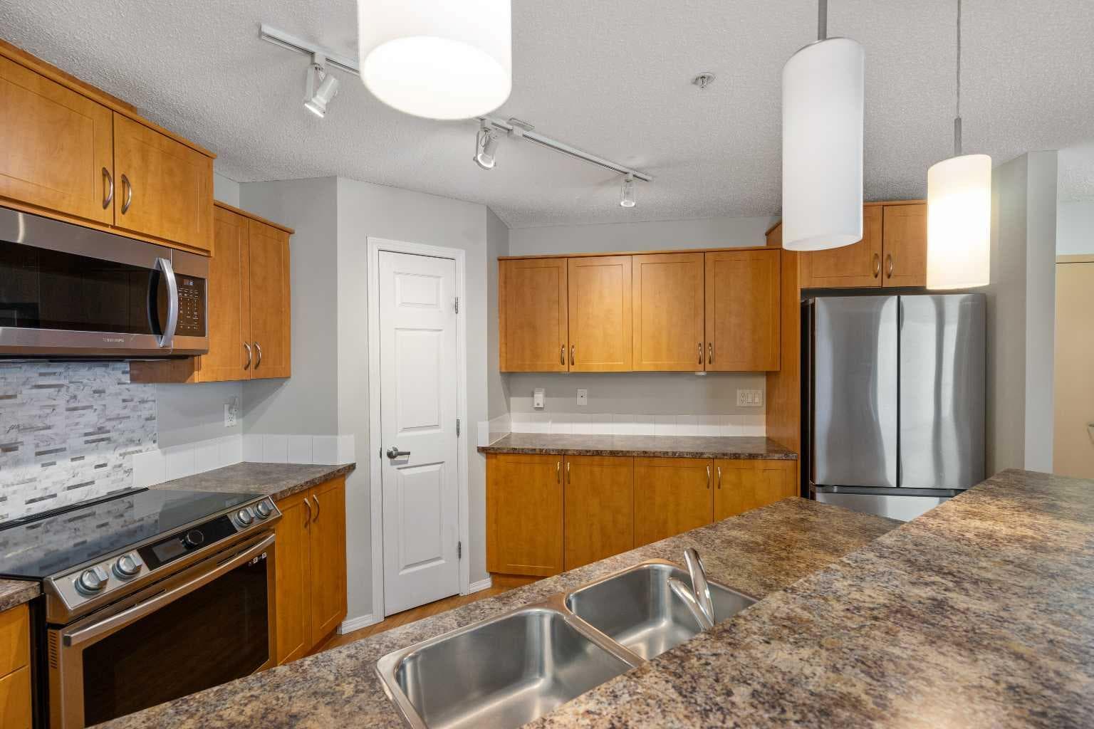 2327, 700 Willowbrook Road NW