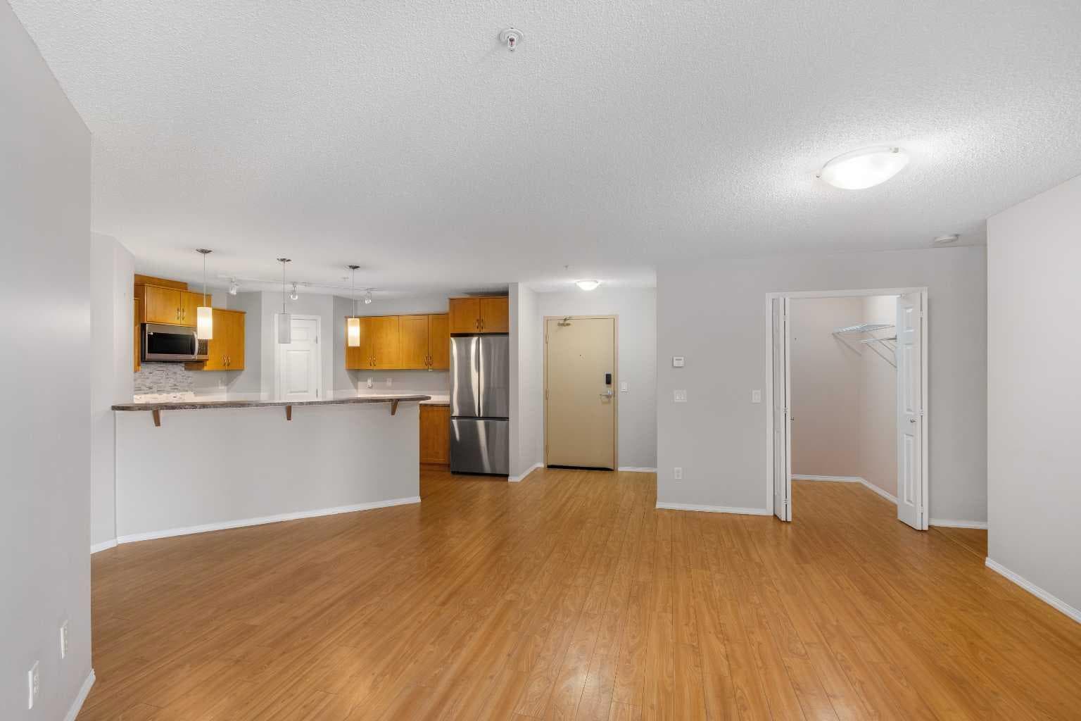 2327, 700 Willowbrook Road NW