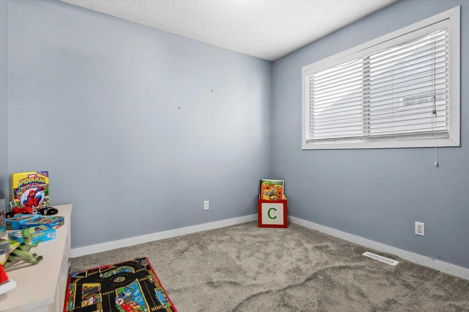 72 Marquis Place SE