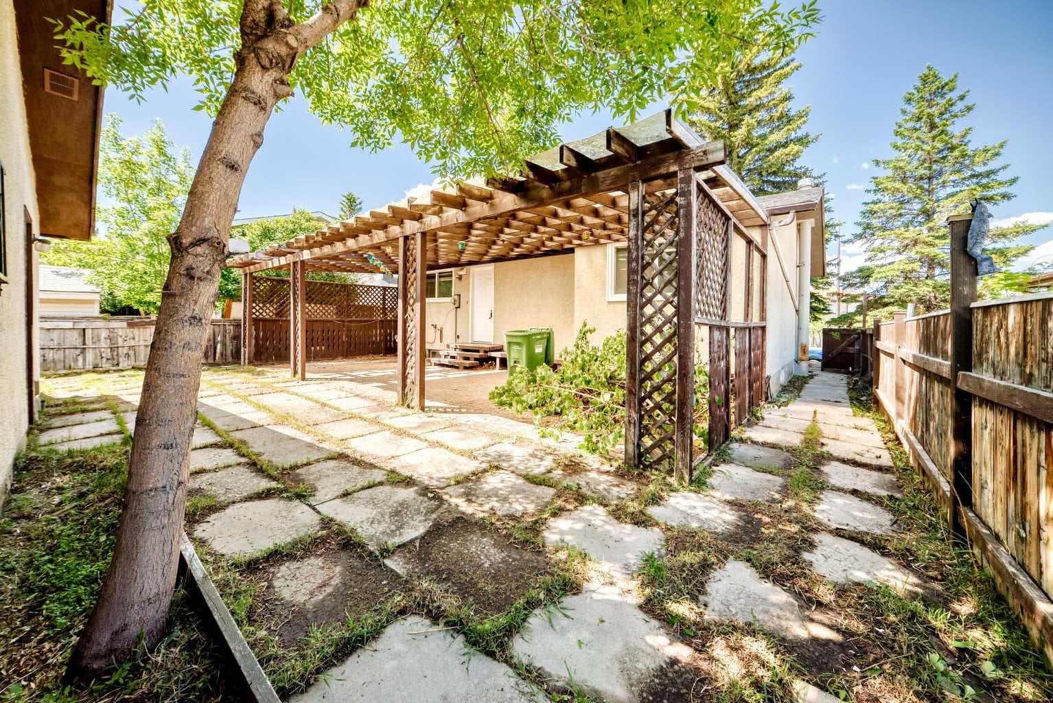 3224 Rundlelawn Road NE