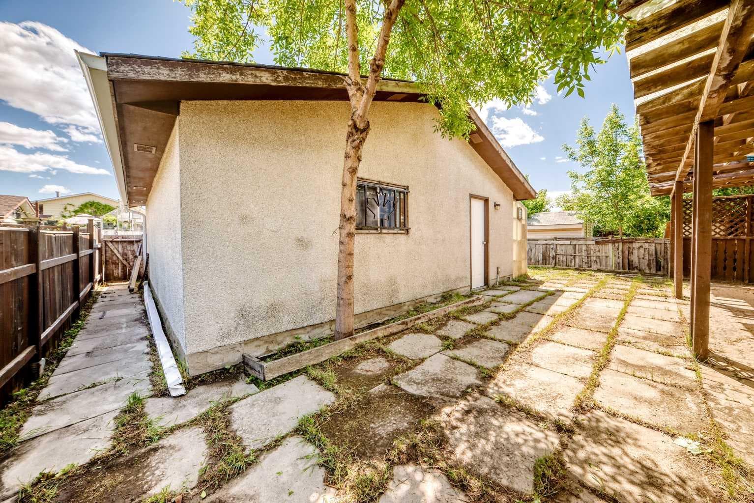 3224 Rundlelawn Road NE