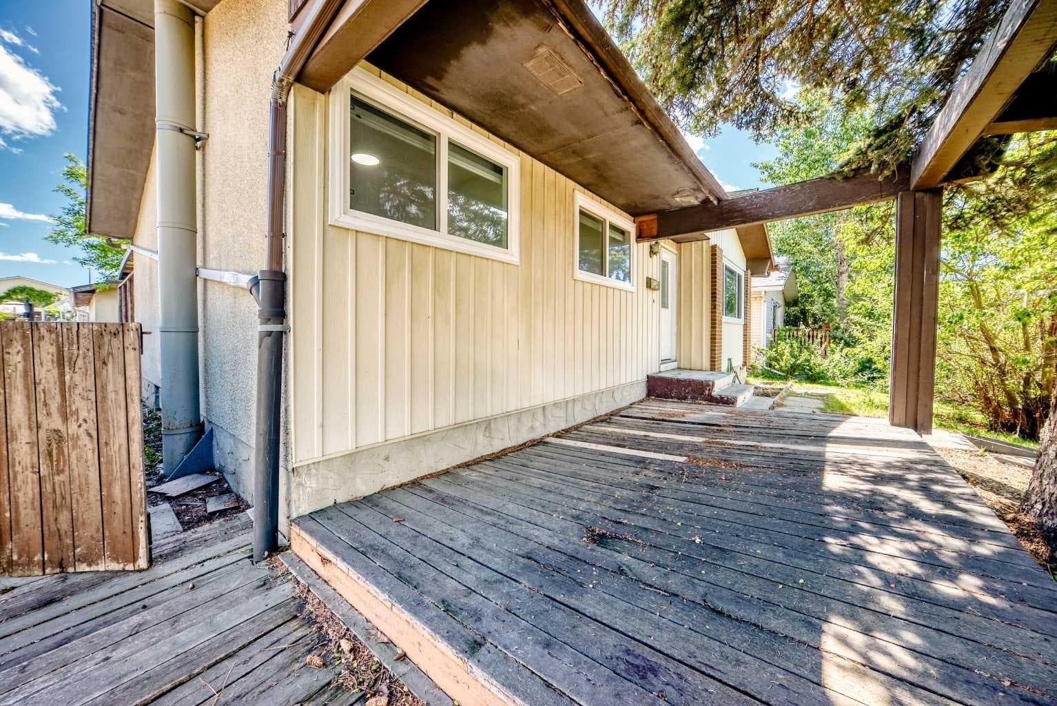 3224 Rundlelawn Road NE