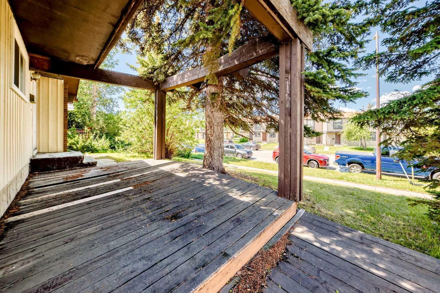 3224 Rundlelawn Road NE