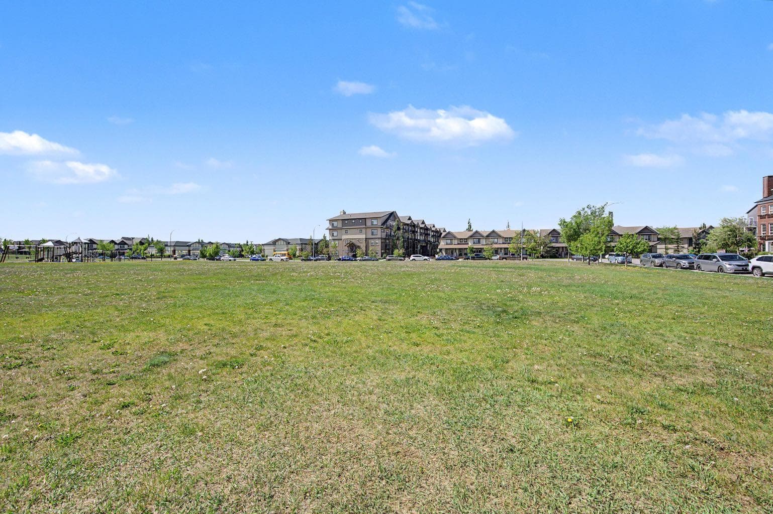 3312, 279 Copperpond Common SE