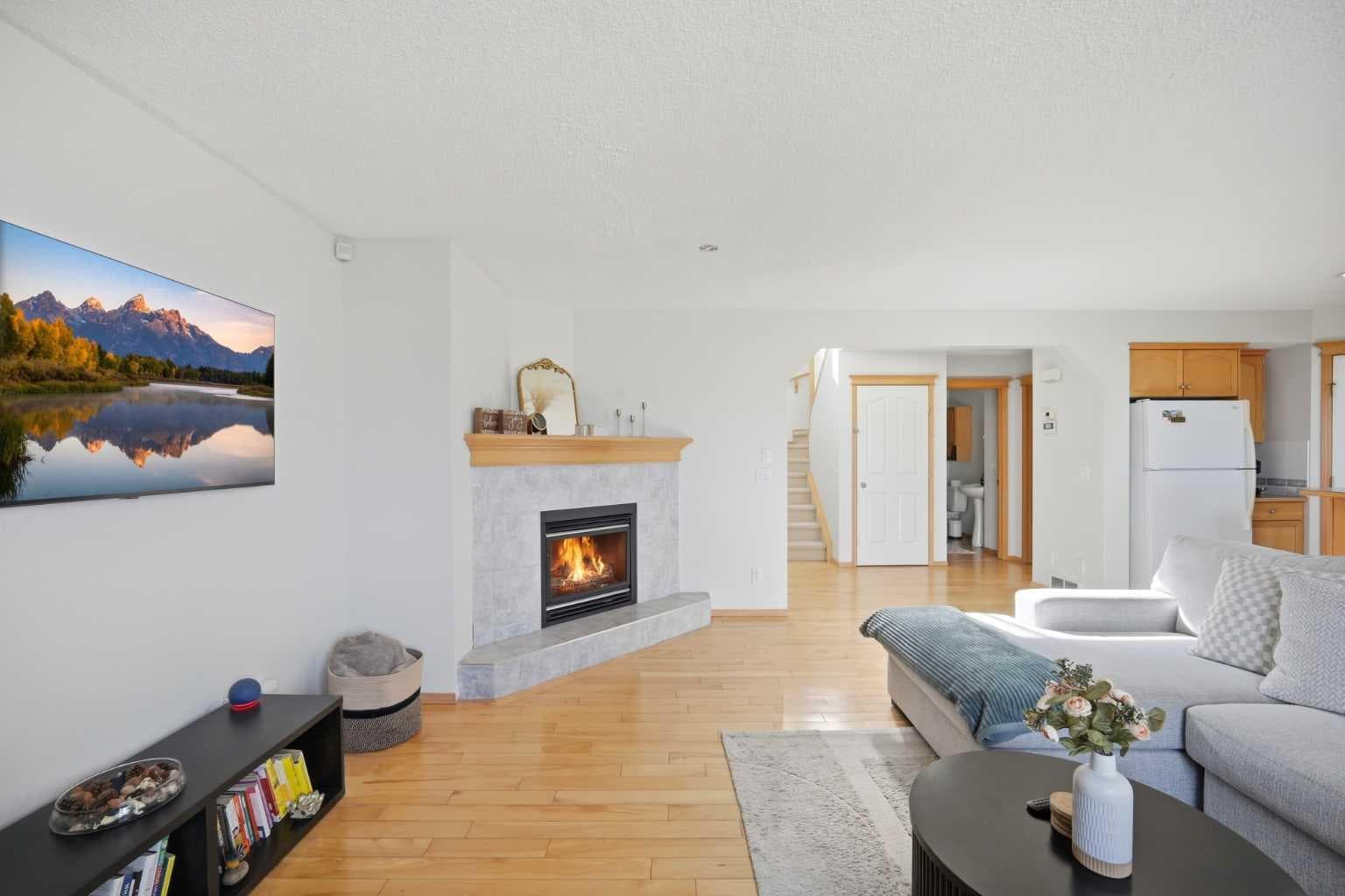 101 Coville Crescent NE