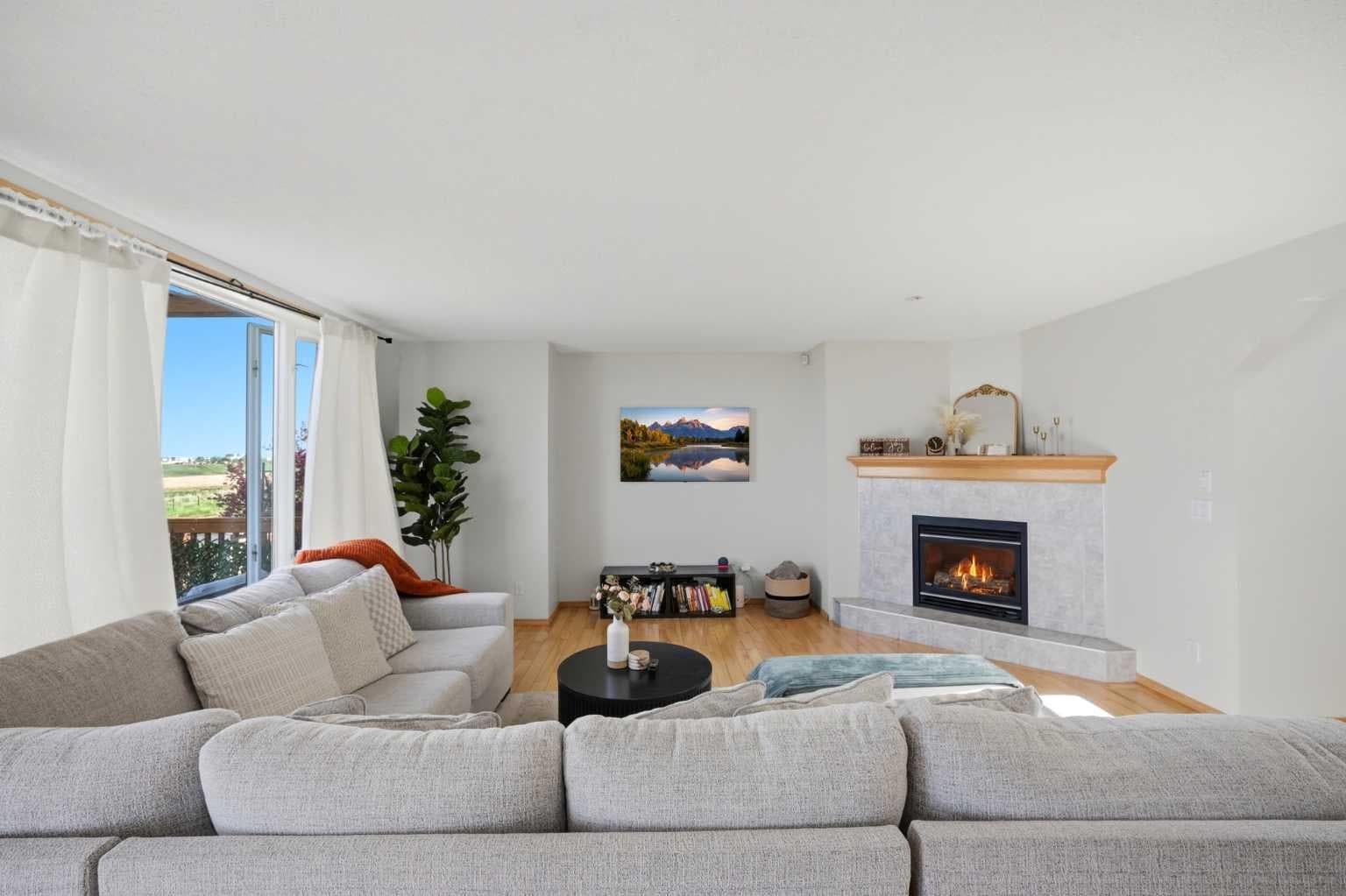 101 Coville Crescent NE