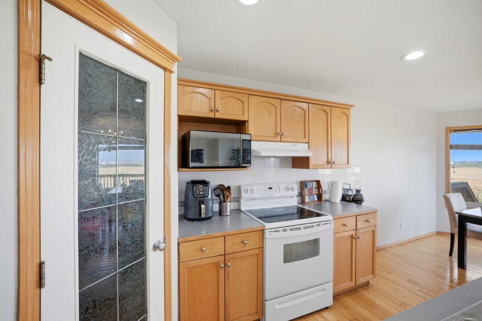 101 Coville Crescent NE