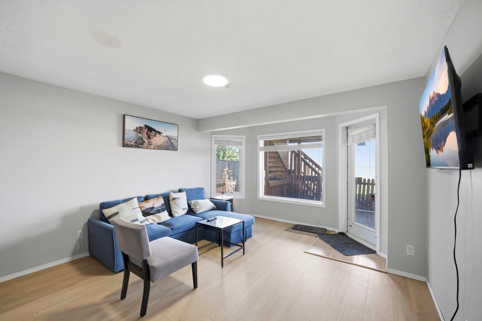 101 Coville Crescent NE
