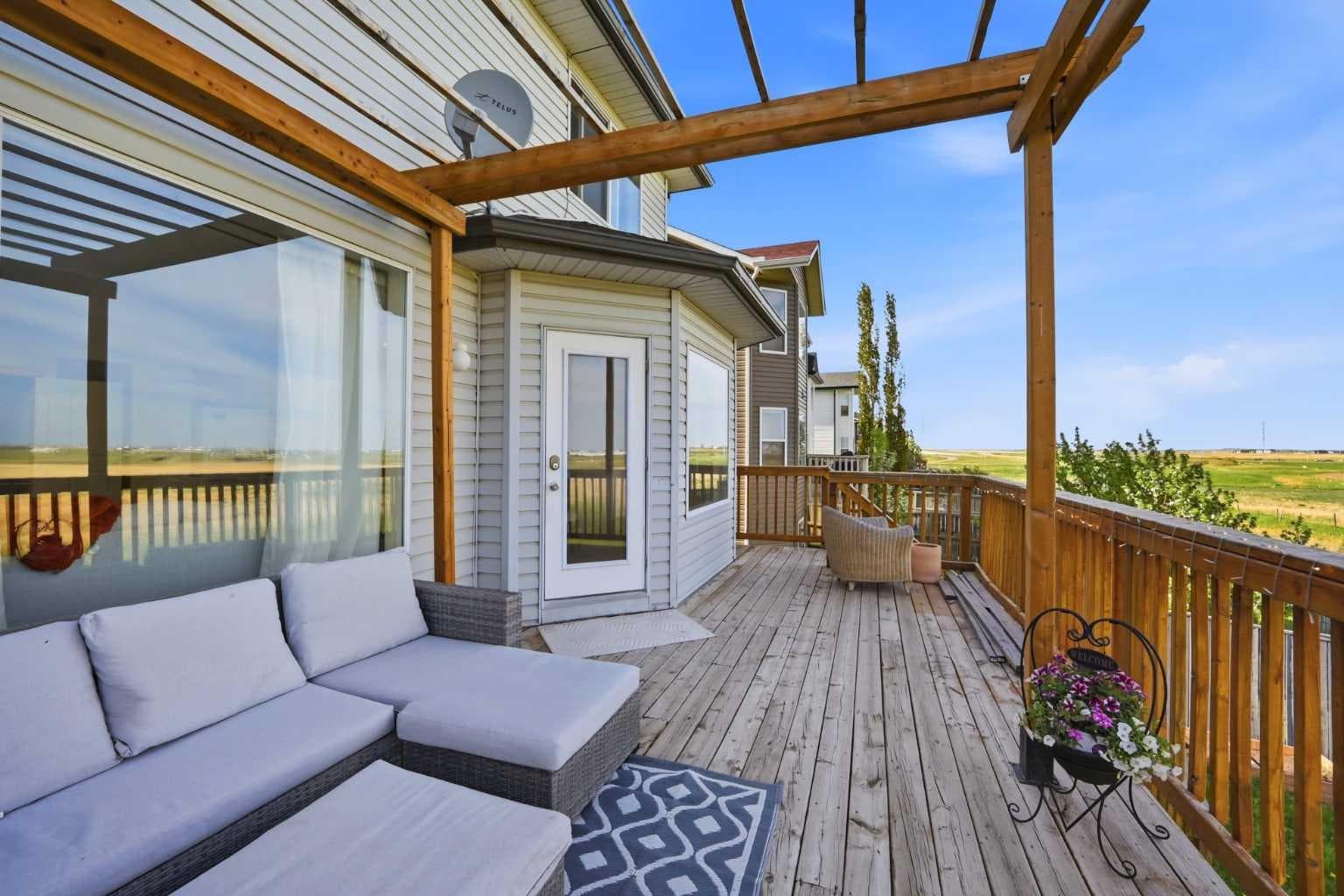 101 Coville Crescent NE