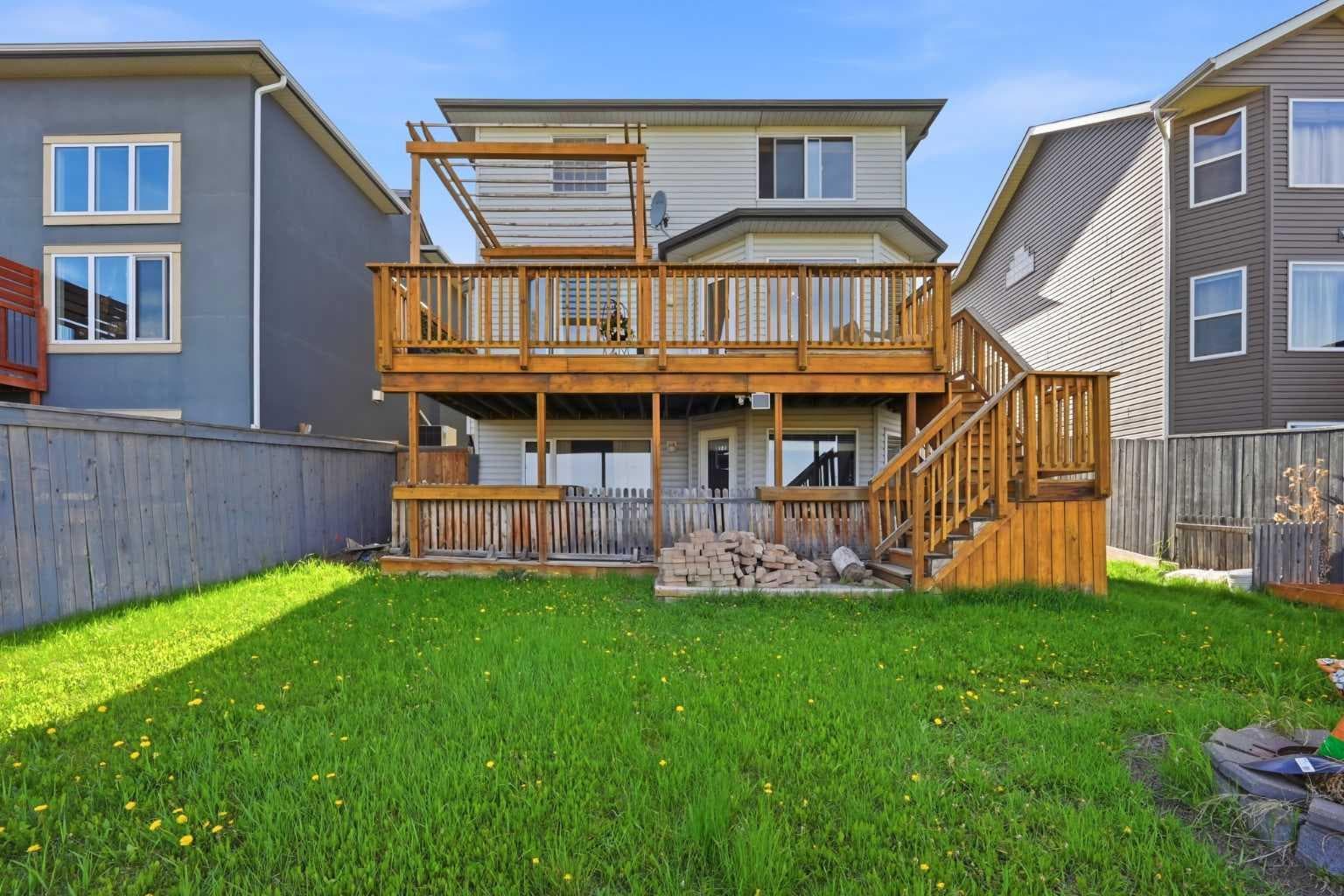 101 Coville Crescent NE