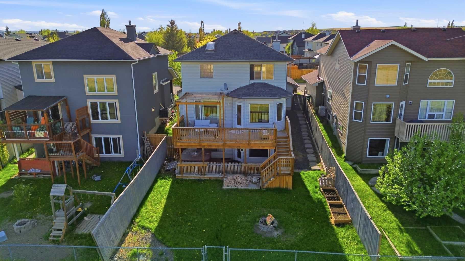 101 Coville Crescent NE