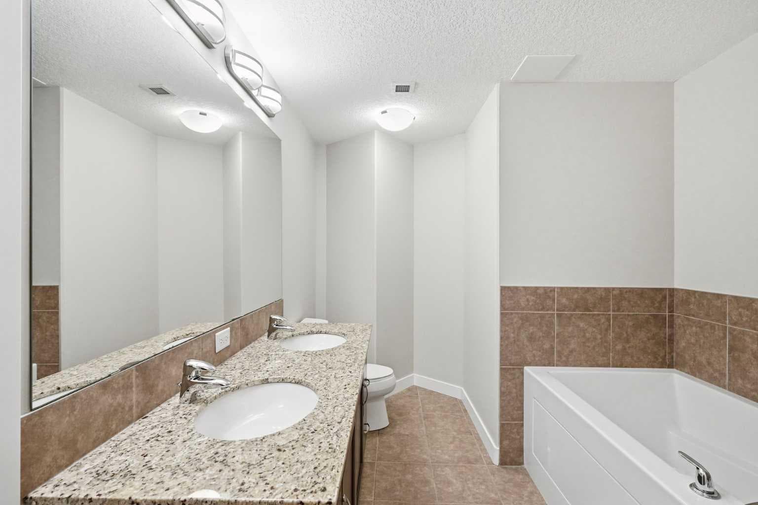 701, 16 Varsity Estates Circle NW