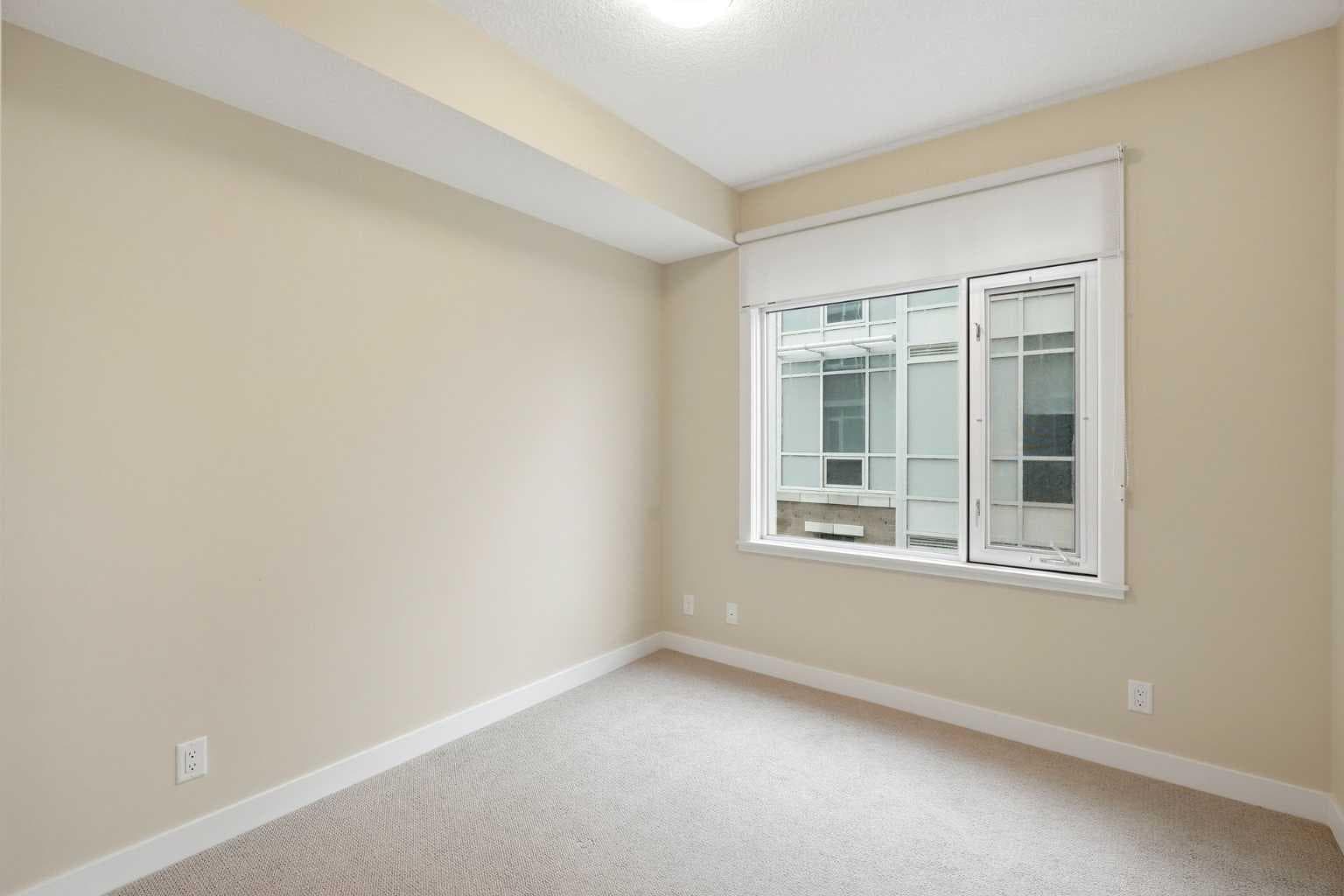 701, 16 Varsity Estates Circle NW