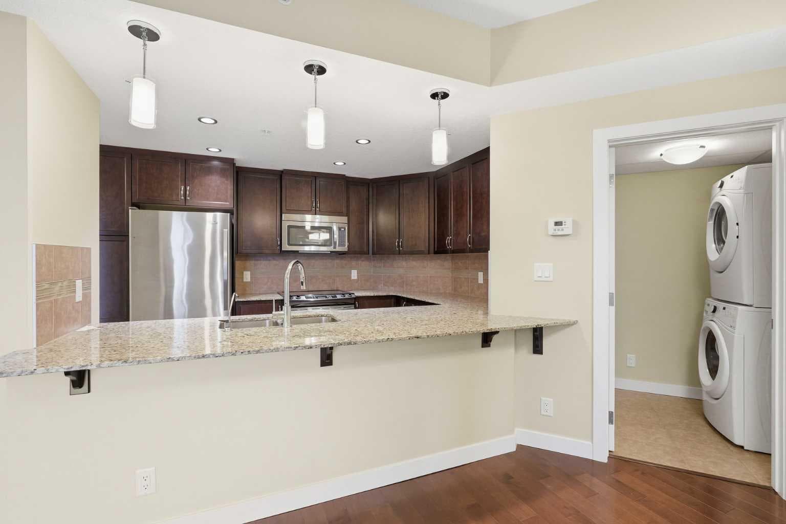 701, 16 Varsity Estates Circle NW