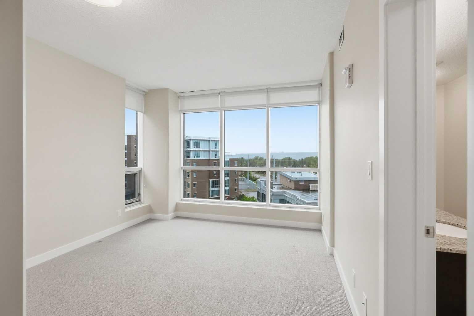 701, 16 Varsity Estates Circle NW
