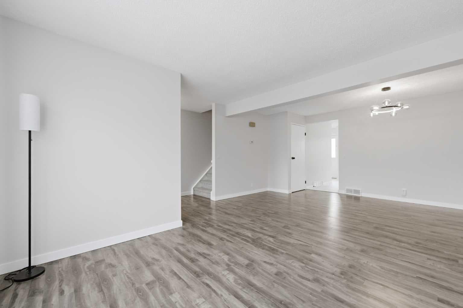36 Falconer Terrace NE