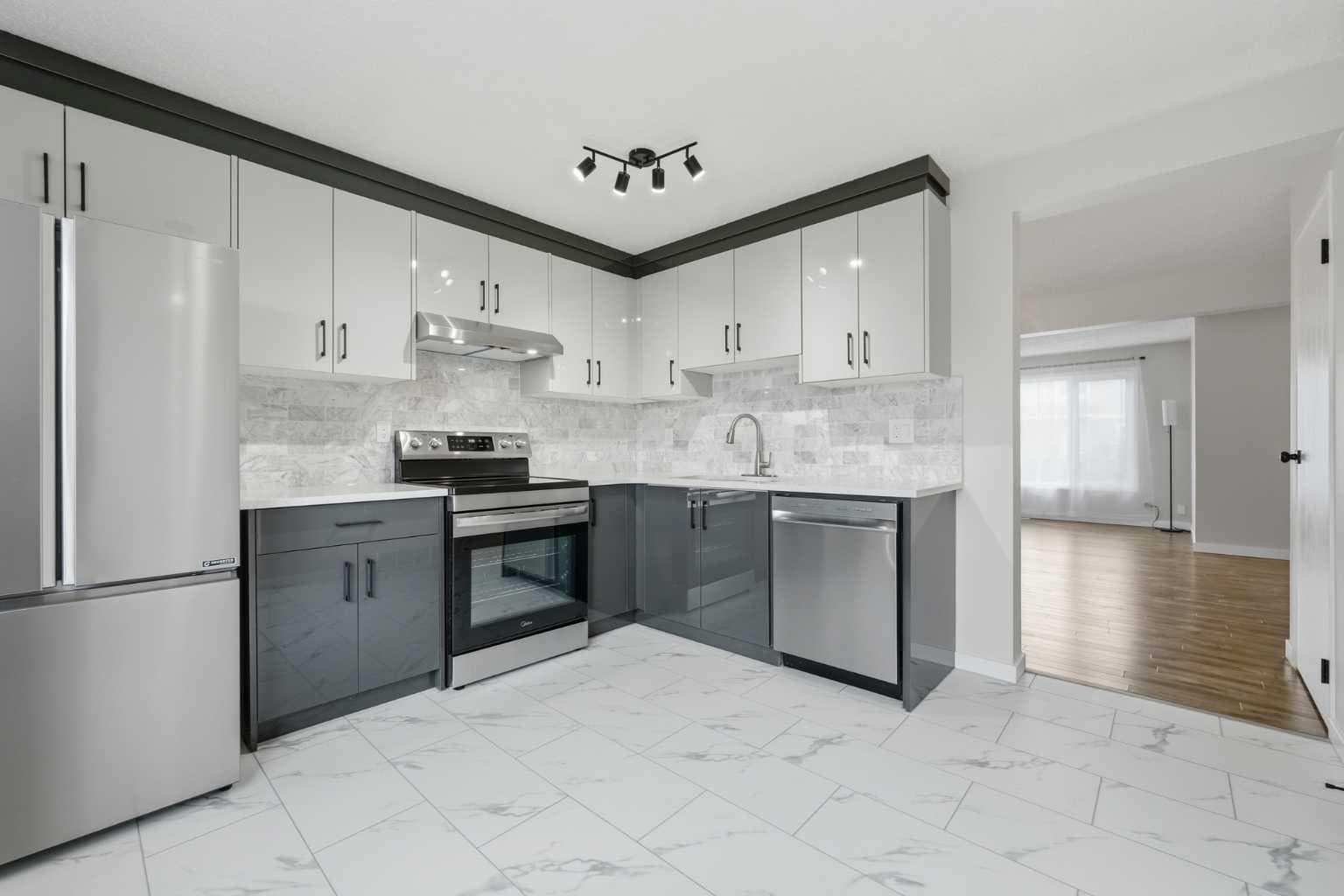 36 Falconer Terrace NE