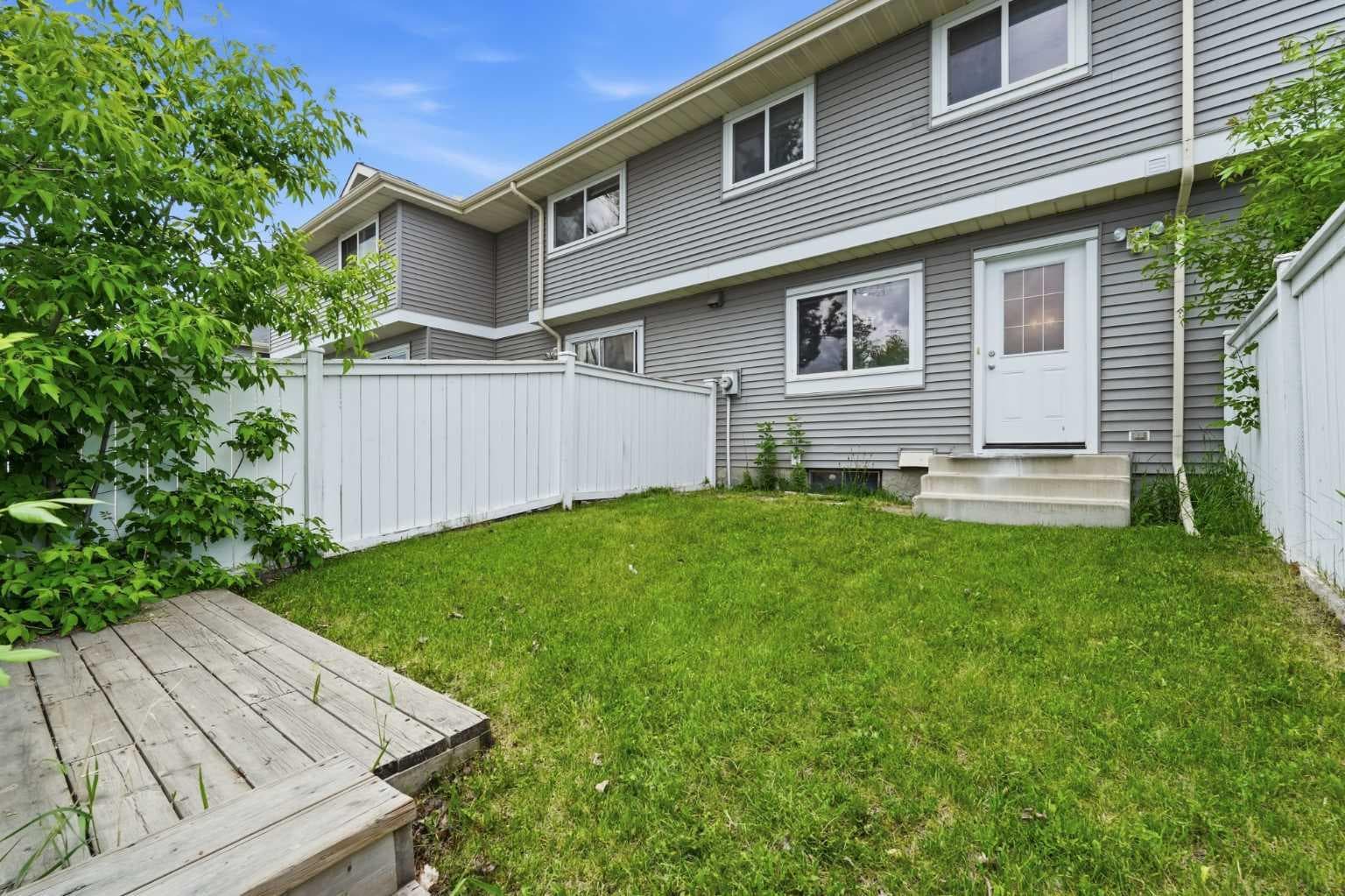 36 Falconer Terrace NE