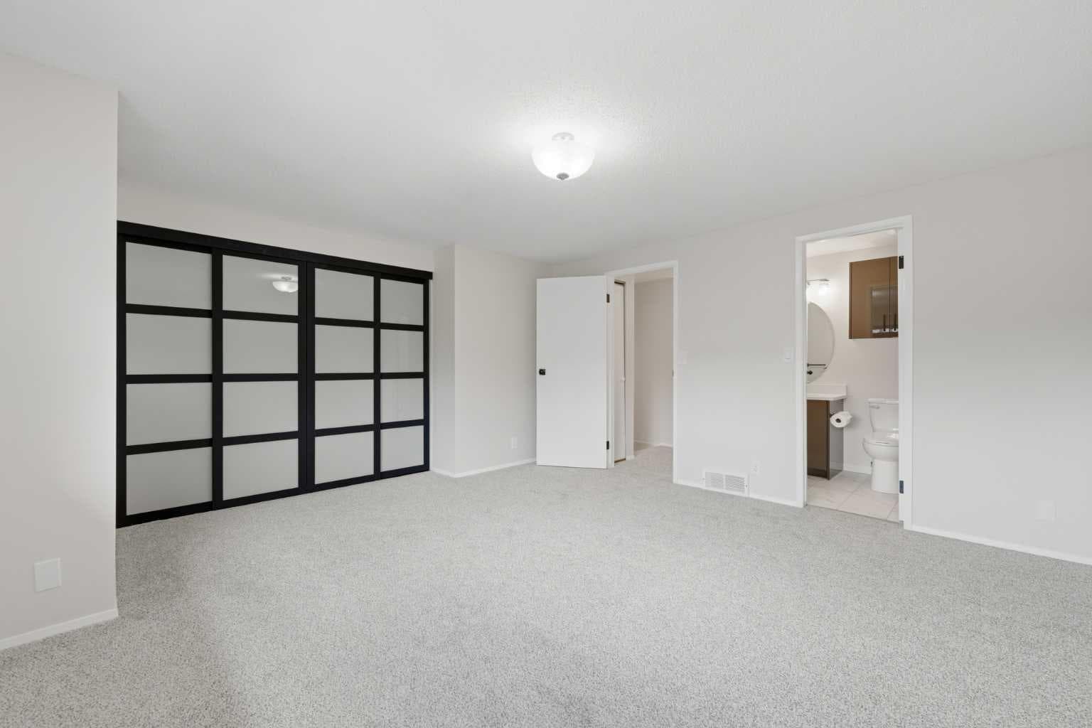 36 Falconer Terrace NE