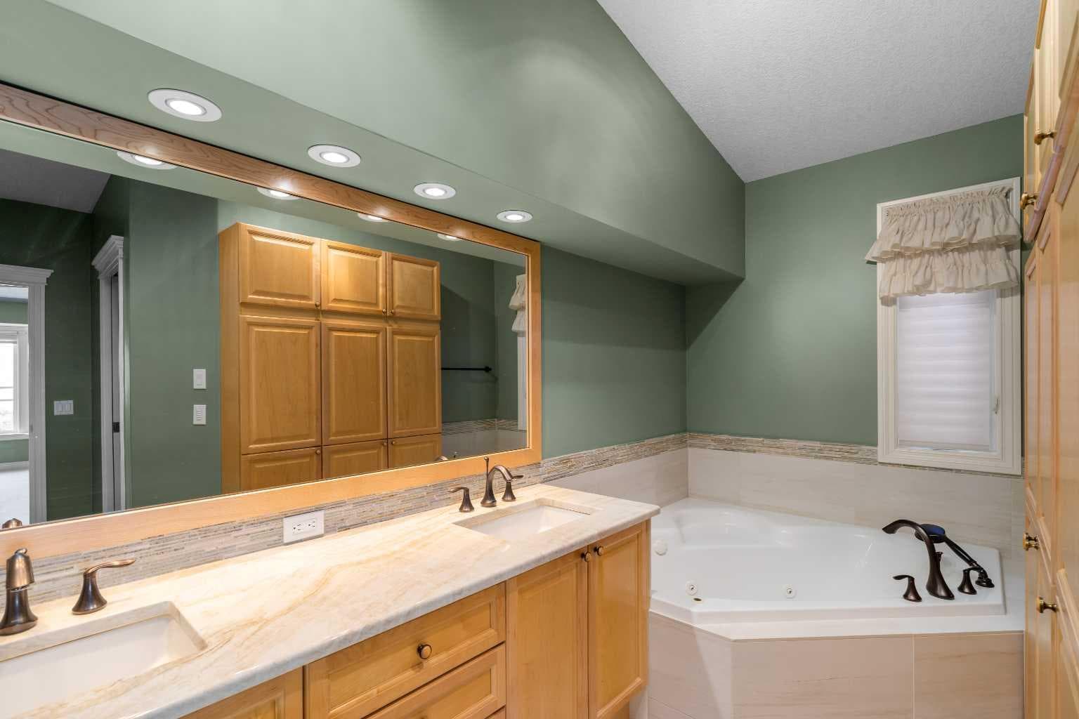 35 Prominence Path SW