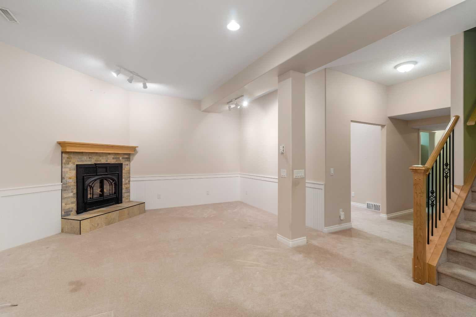 35 Prominence Path SW