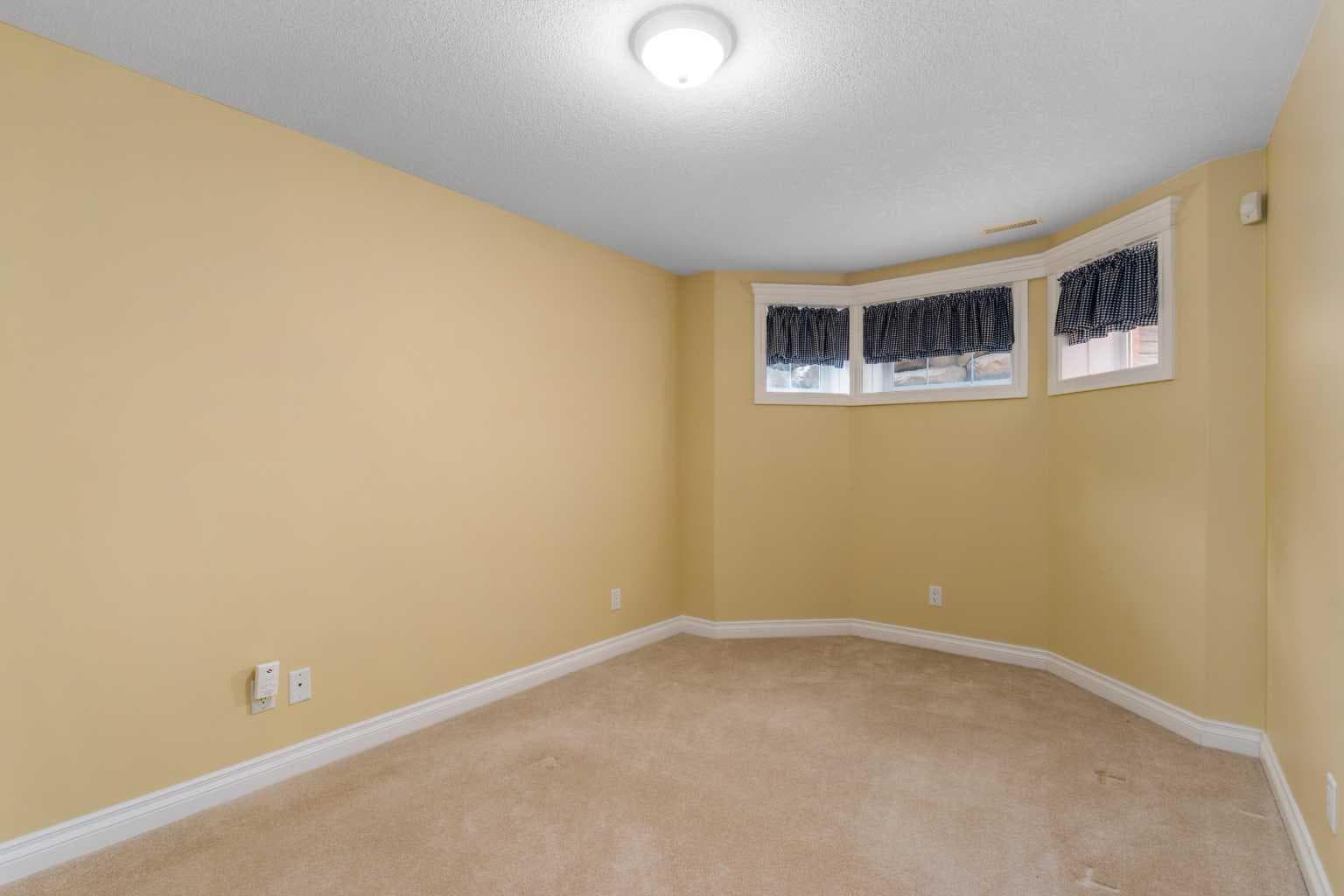 35 Prominence Path SW