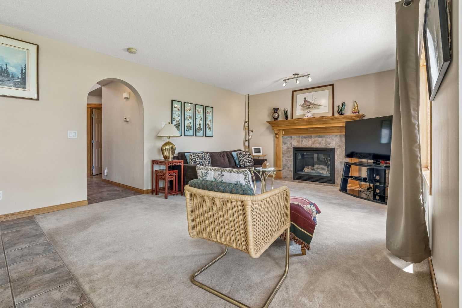 127 Edgeridge Close NW