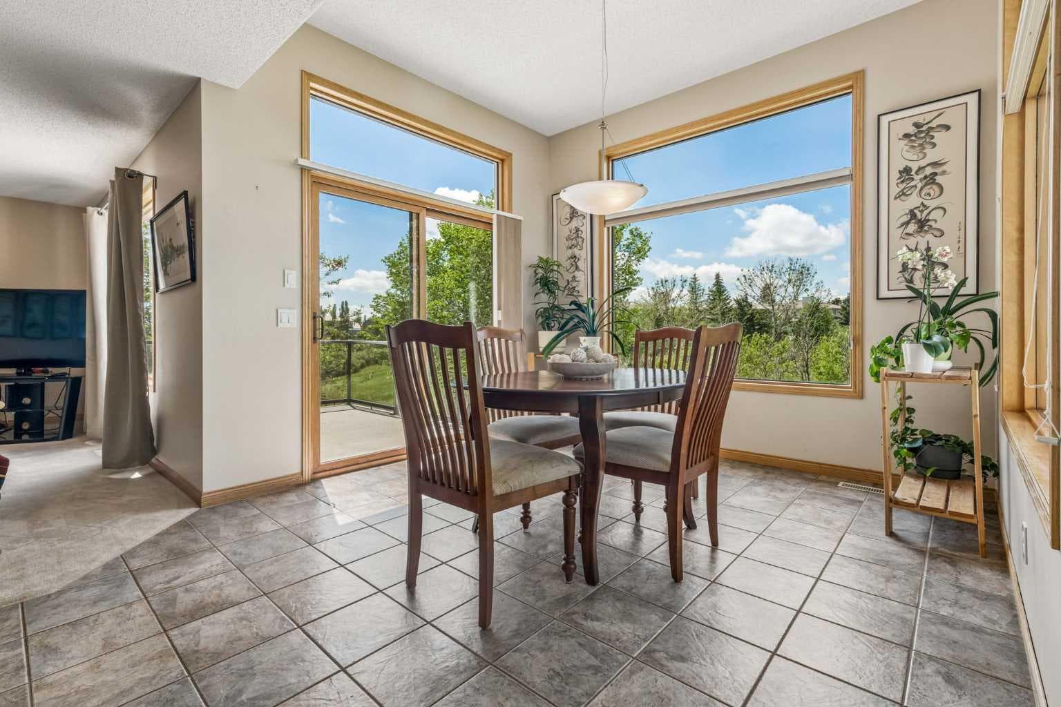 127 Edgeridge Close NW