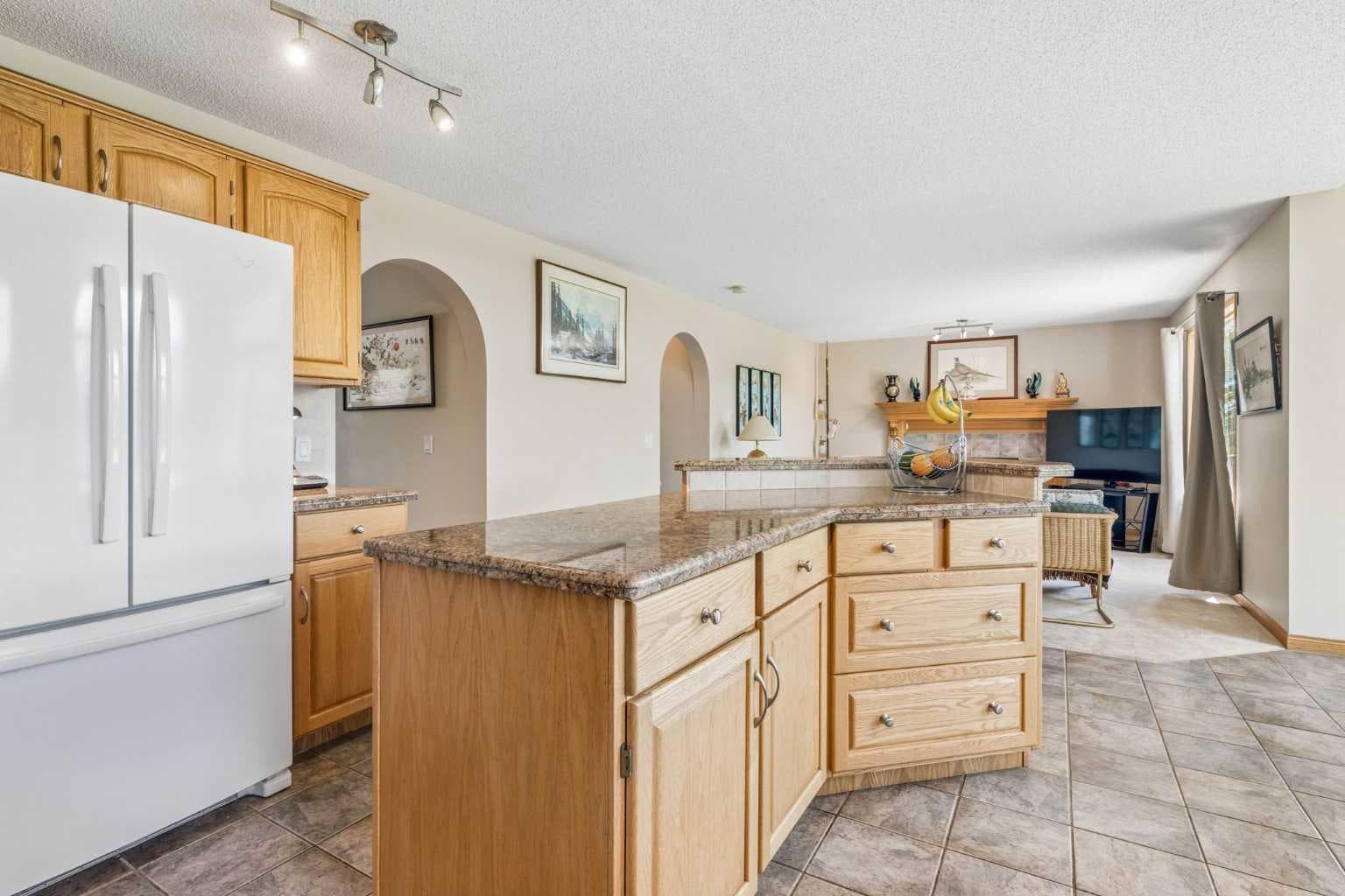 127 Edgeridge Close NW