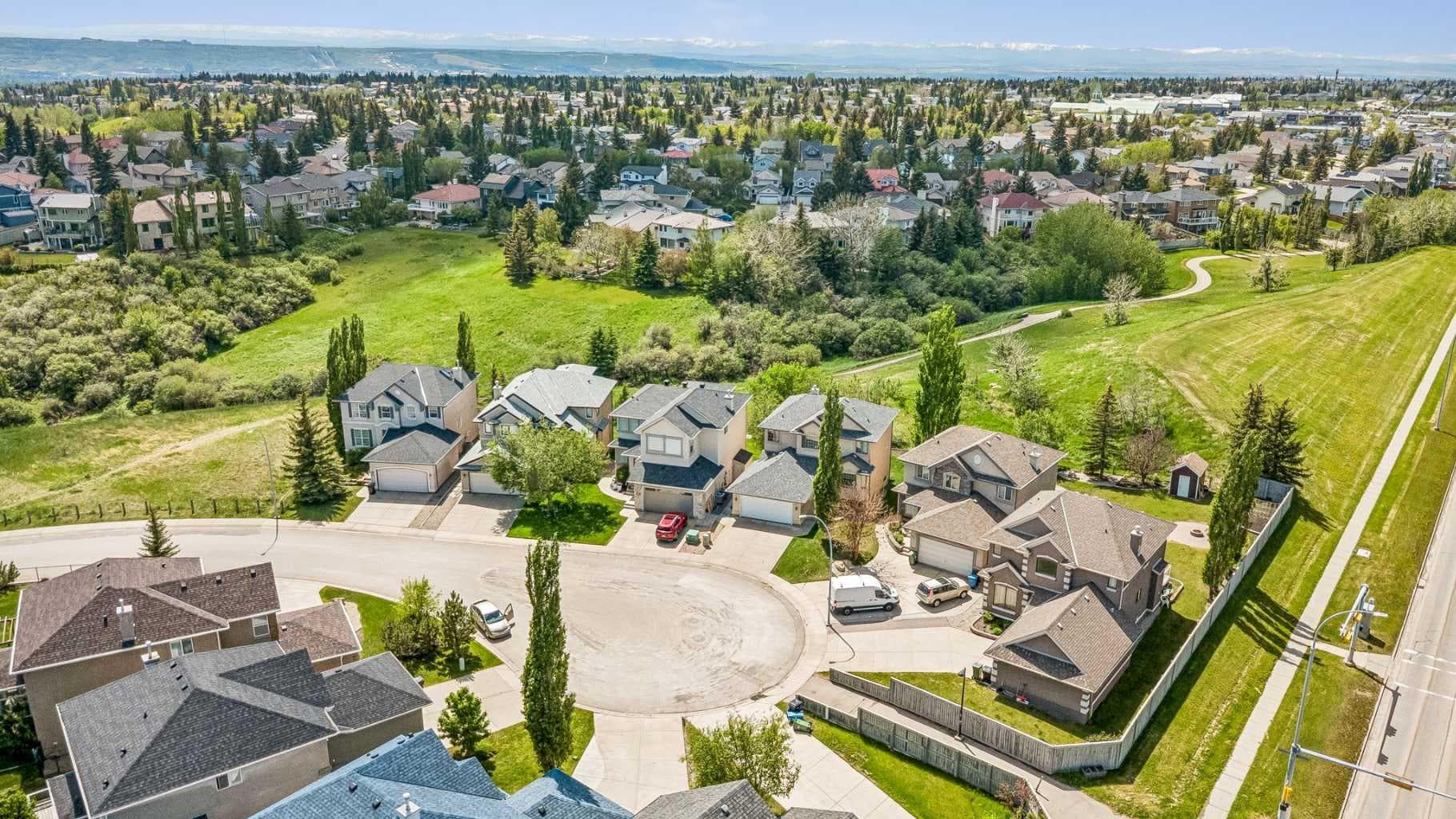 127 Edgeridge Close NW