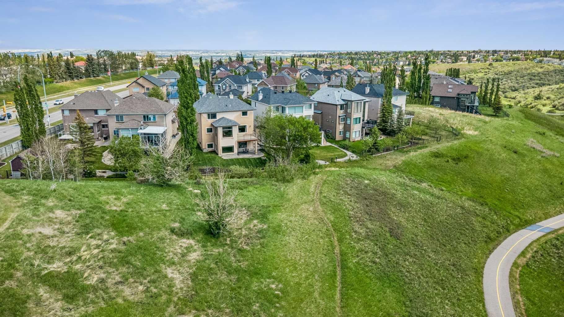 127 Edgeridge Close NW