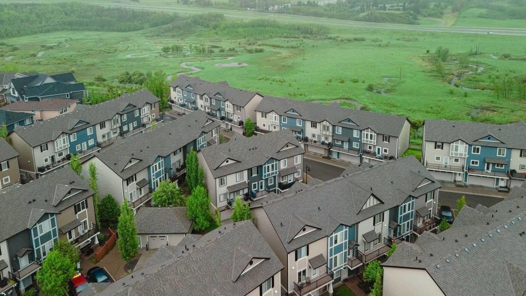 340 Legacy Point SE