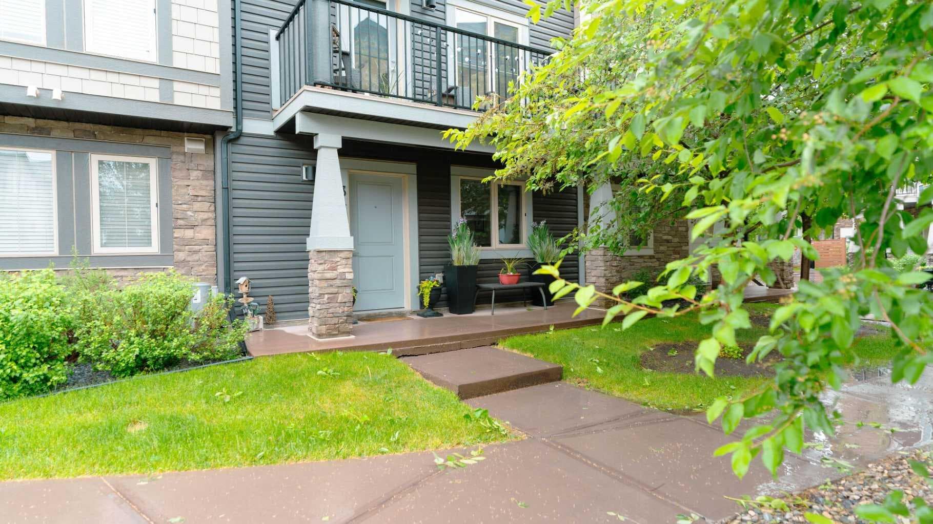340 Legacy Point SE