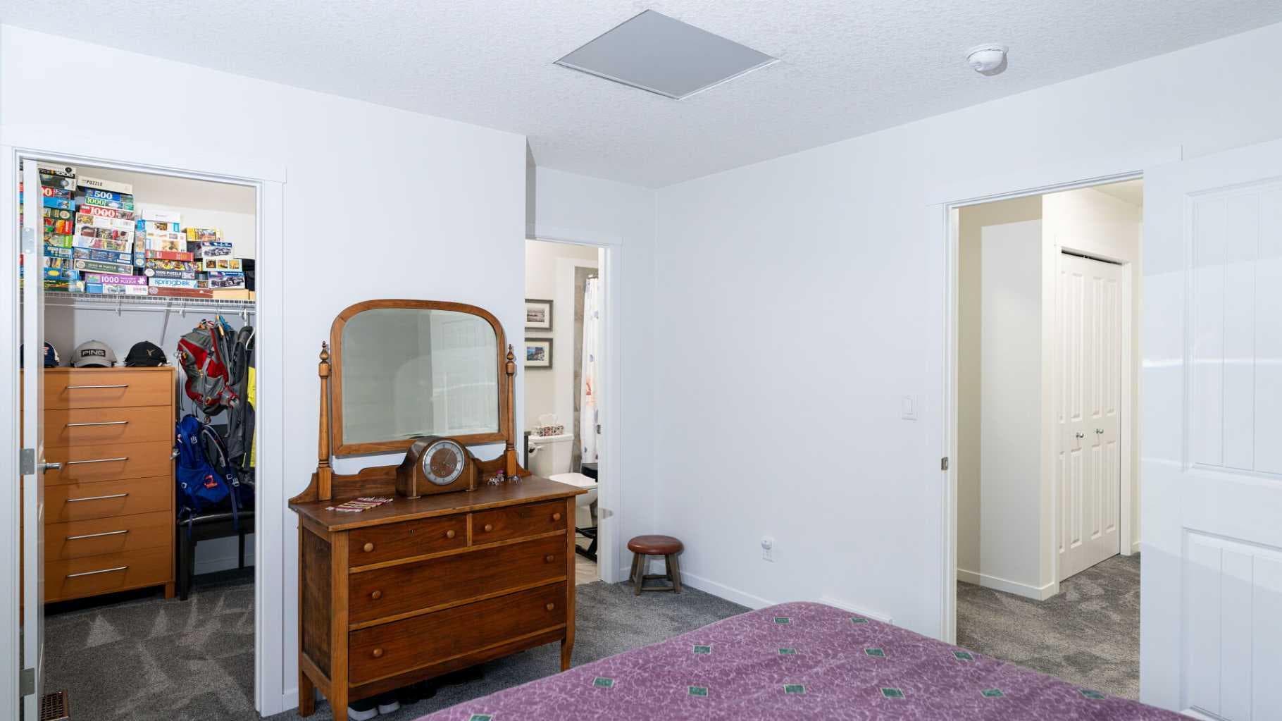 340 Legacy Point SE