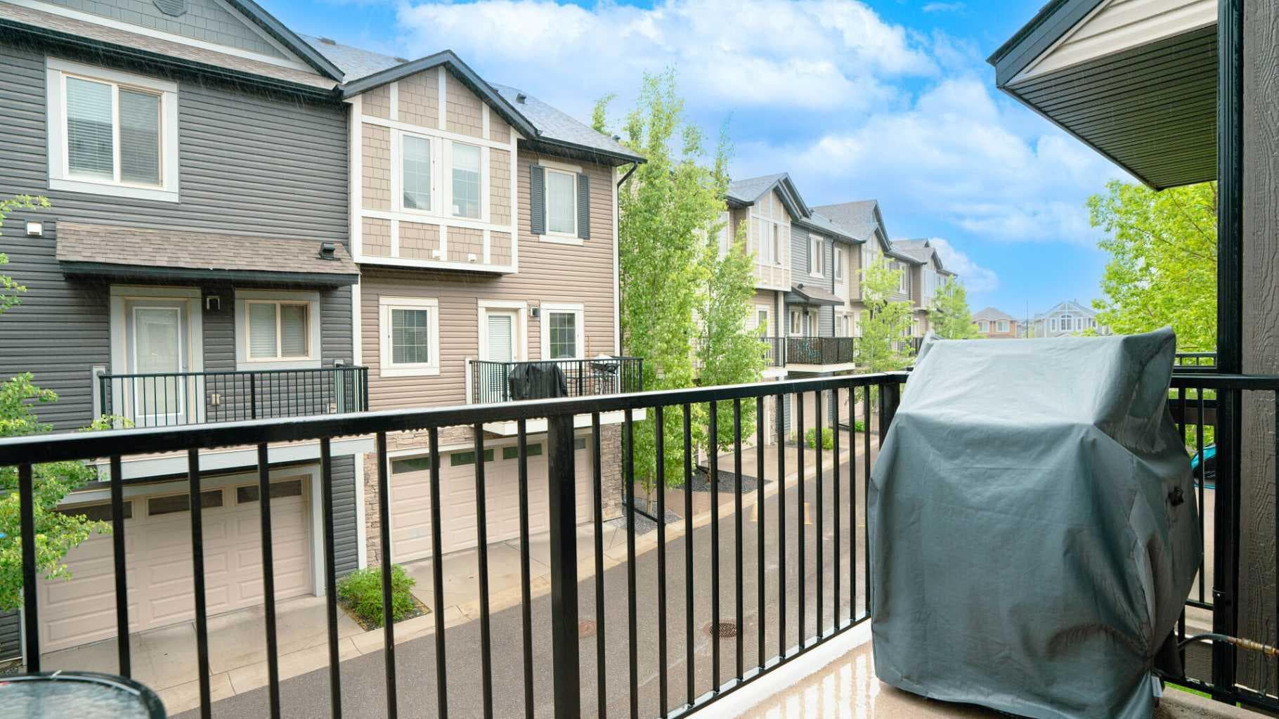 340 Legacy Point SE