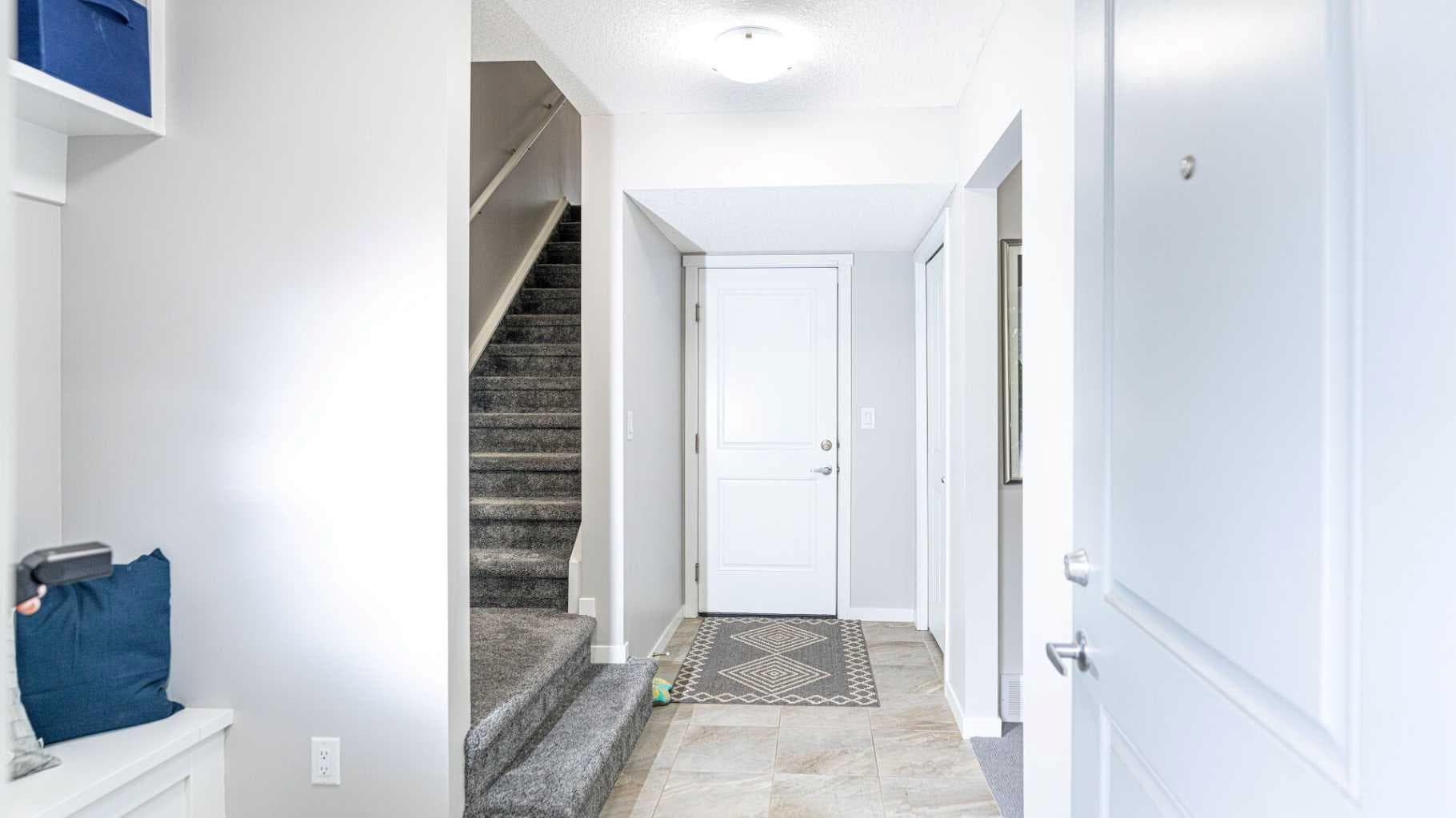 340 Legacy Point SE