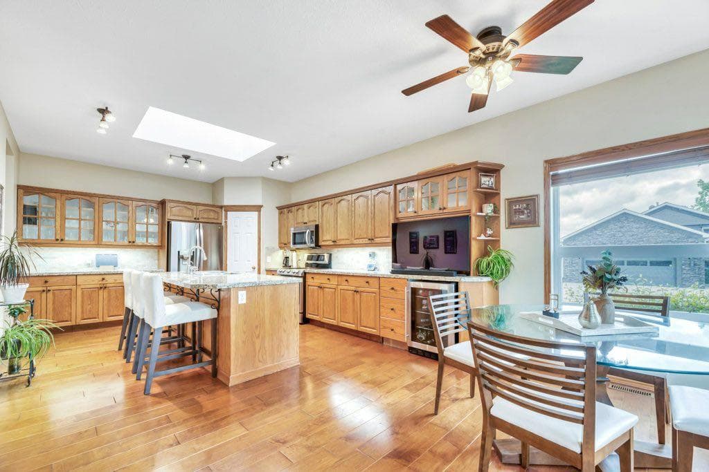199 Lakeside Greens Court 