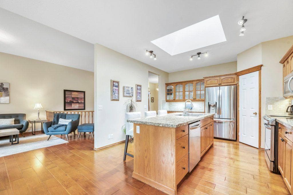 199 Lakeside Greens Court 