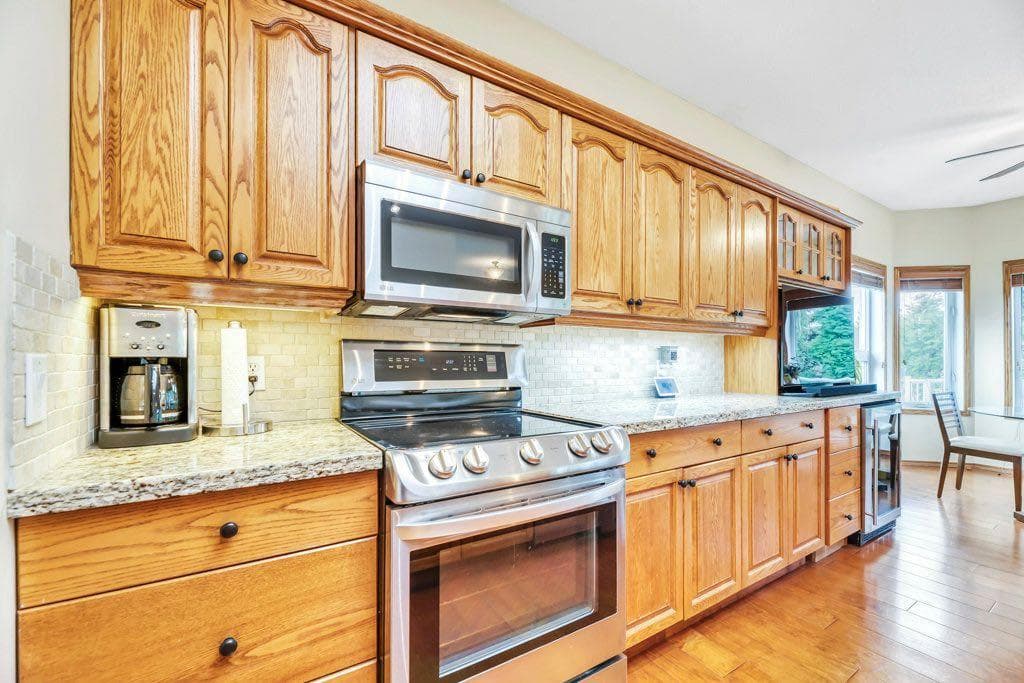 199 Lakeside Greens Court 