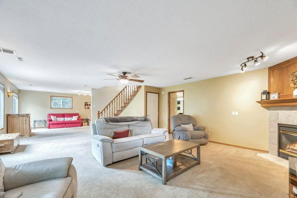 199 Lakeside Greens Court 