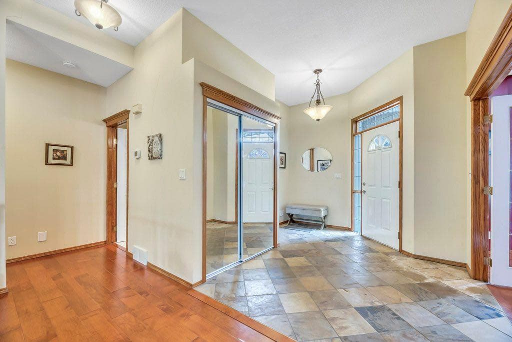 199 Lakeside Greens Court 