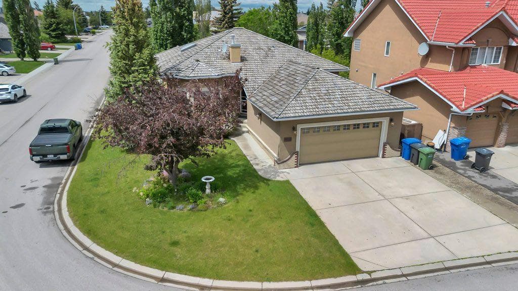 199 Lakeside Greens Court 