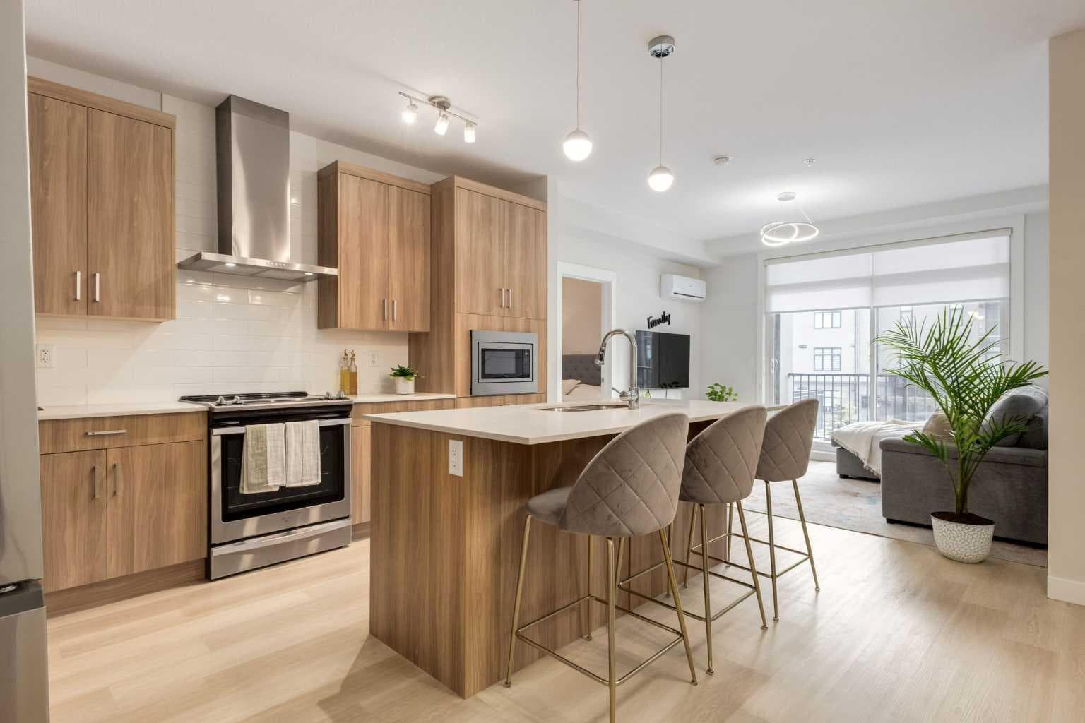 3205, 200 Seton Circle SE