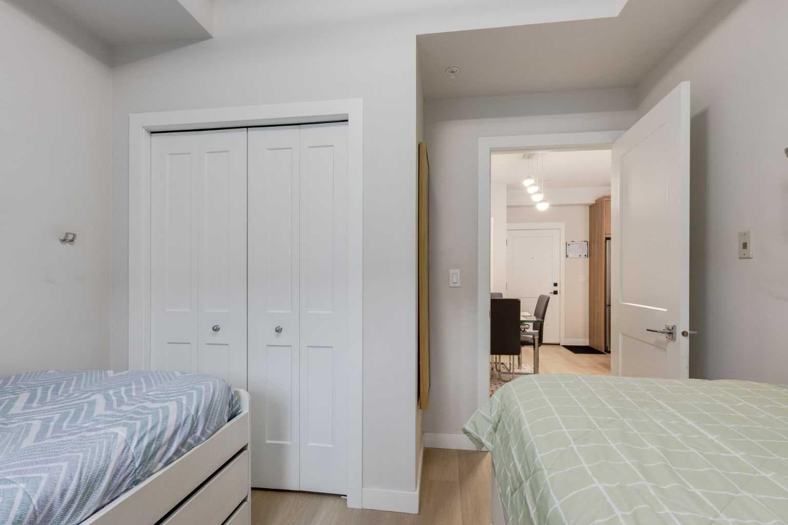 3205, 200 Seton Circle SE