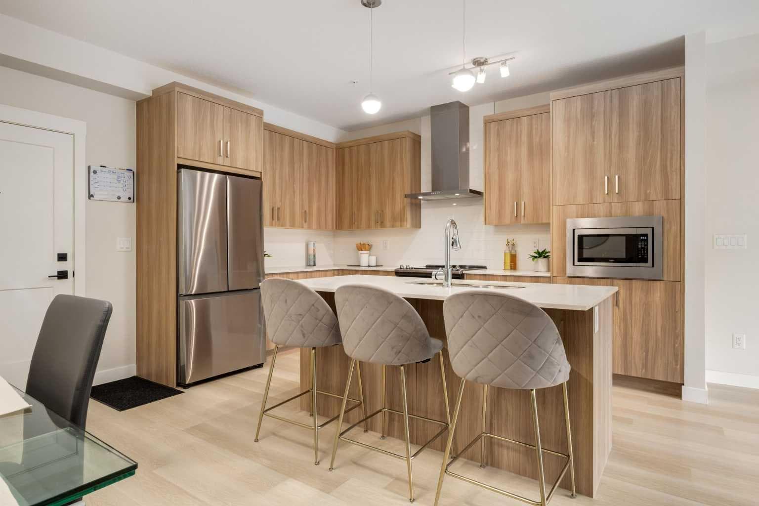 3205, 200 Seton Circle SE